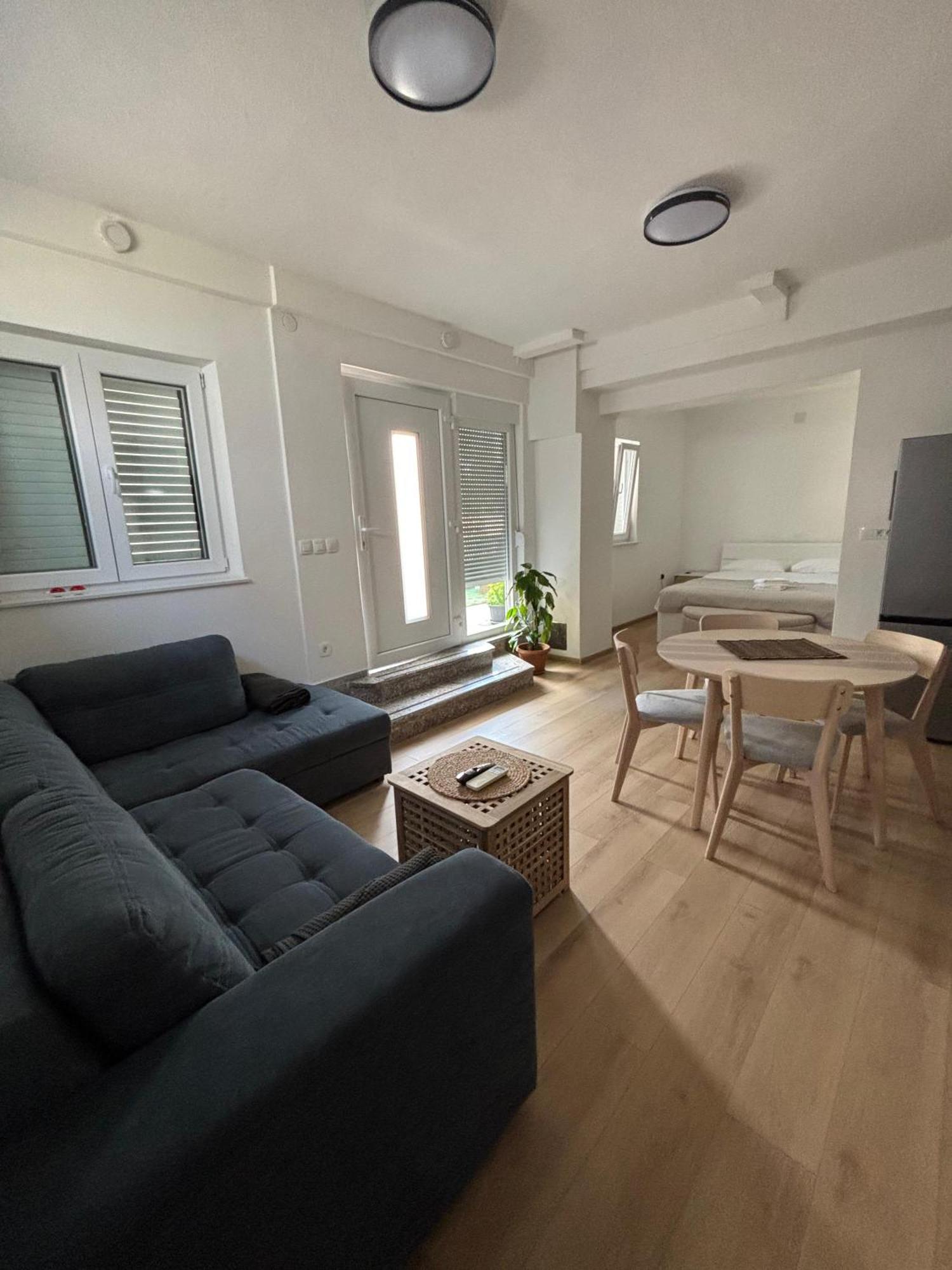 Studio Apartman Sedmica Zadar Exterior photo